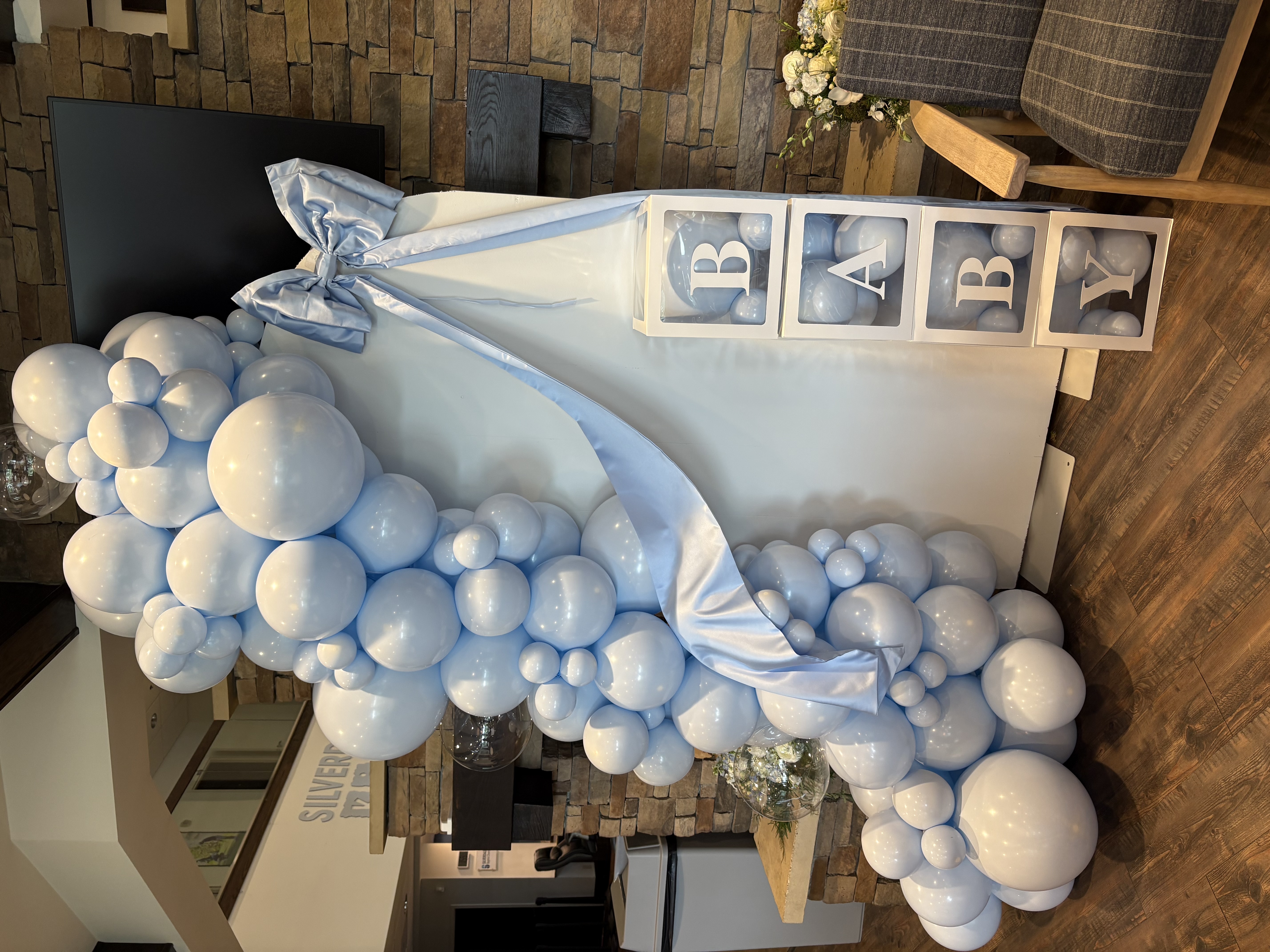 Baby shower balloons