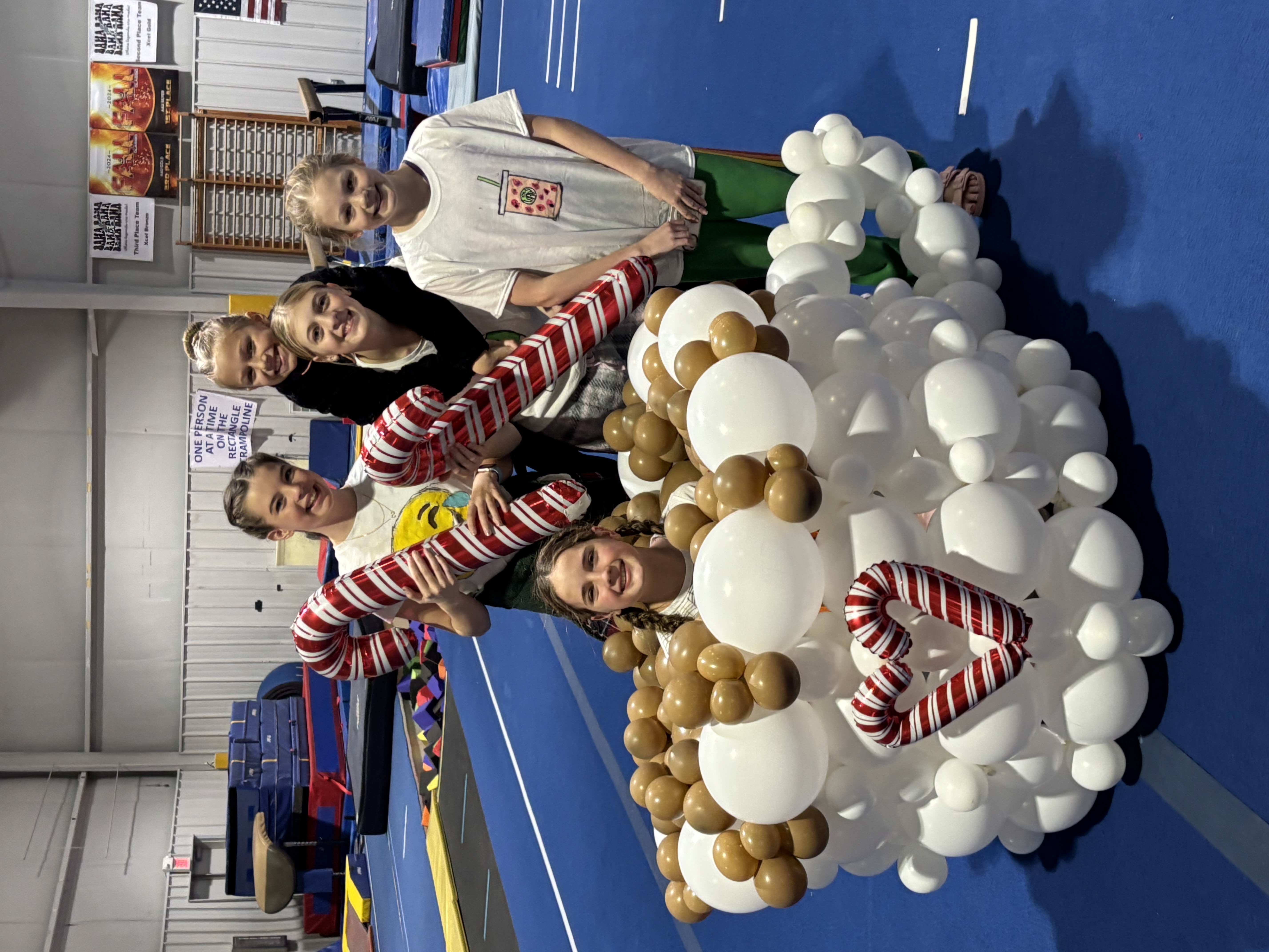 Christmas balloon wreath